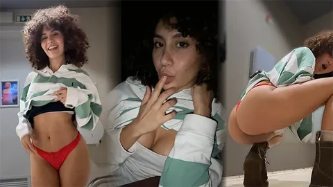 I Masturbate in the Cinema Room and in the Bathroom, Public Super Risky!